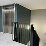 Fox17 Modern *